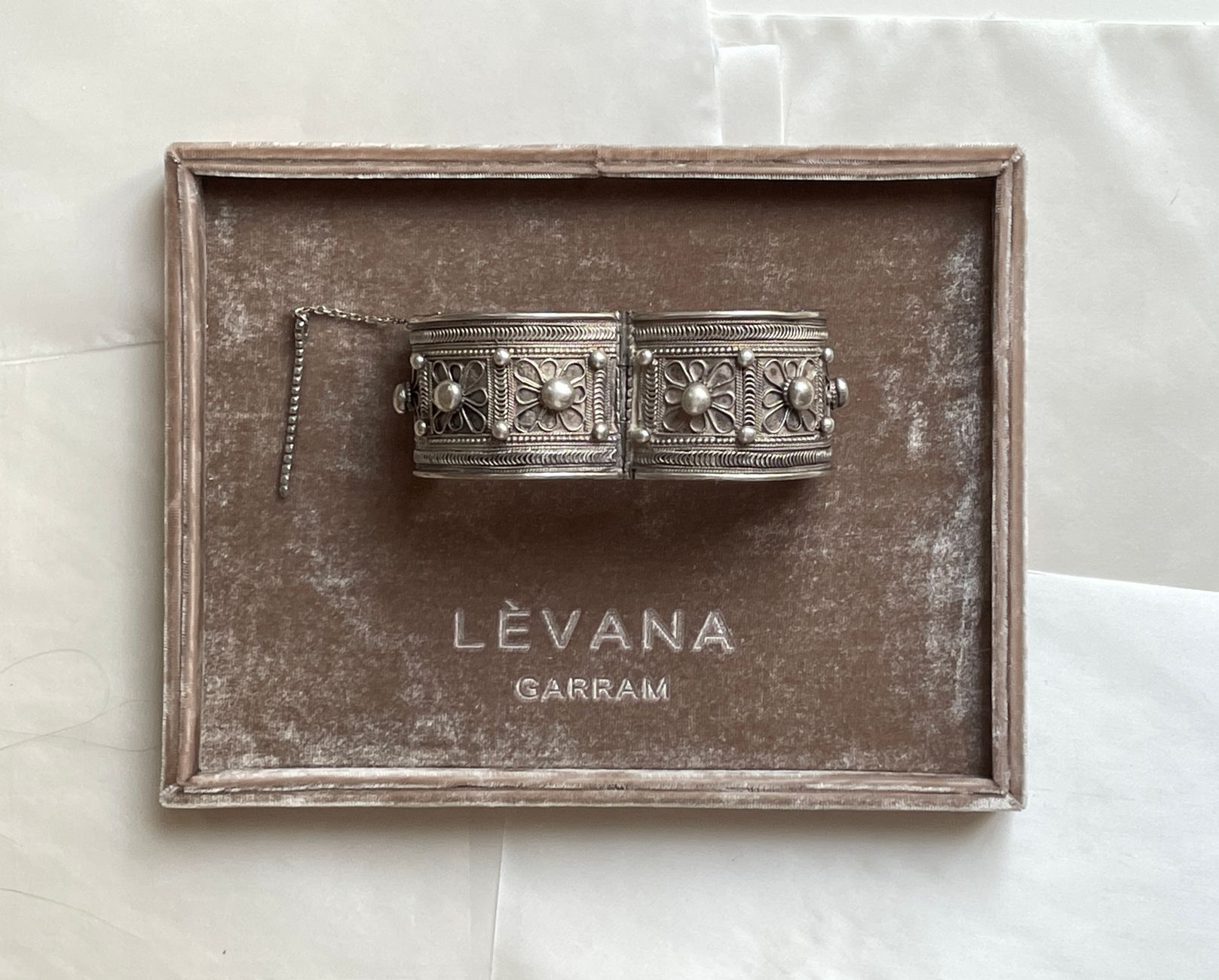 silver jewelry storage velvet box anti-tarnish