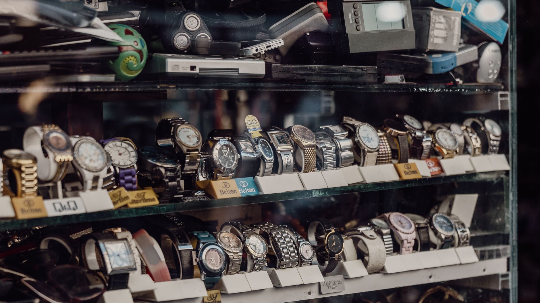 women's watch selection different straps materials